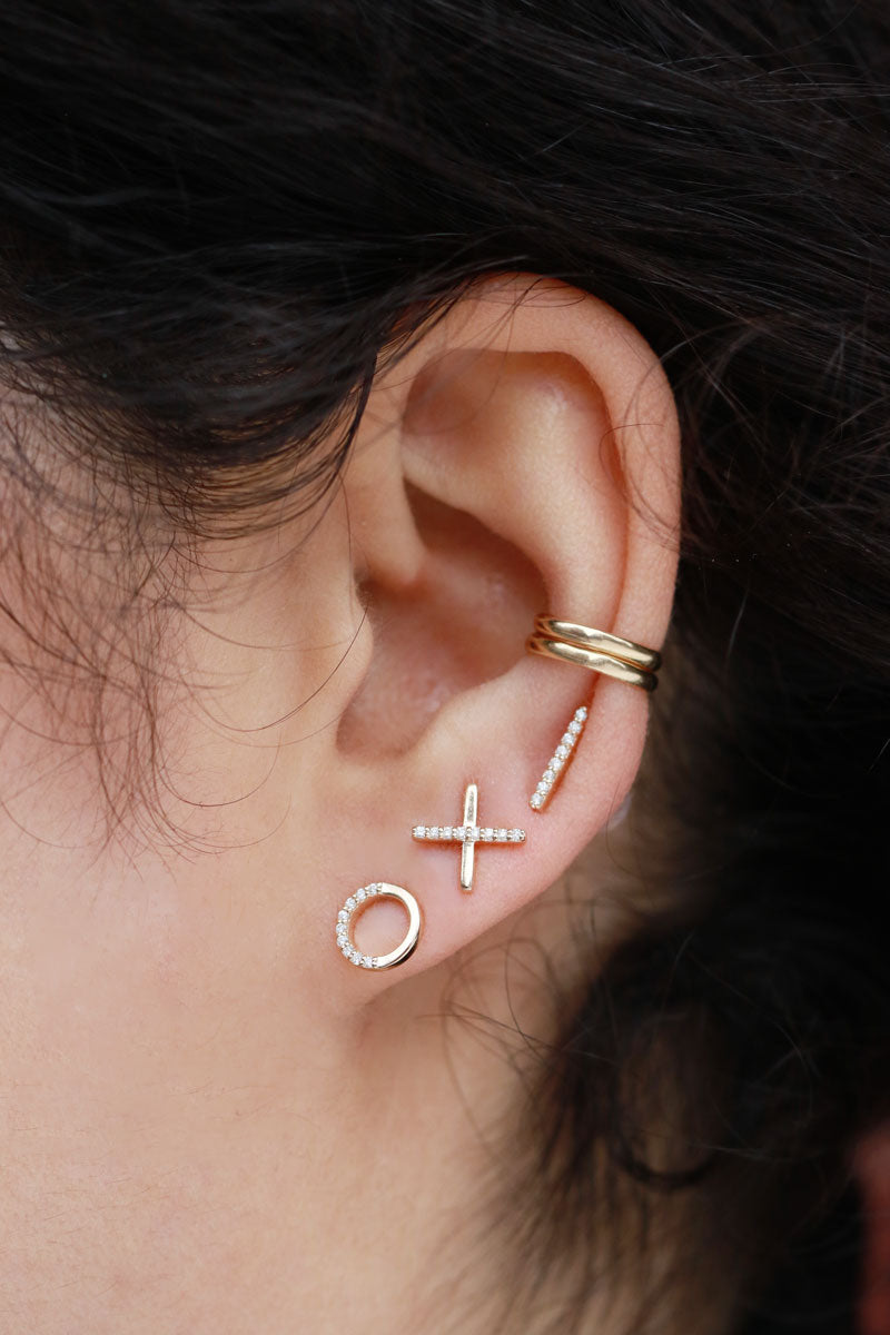 Pavé Diamond Circle Stud Earrings Earrings E3147wht-onmod