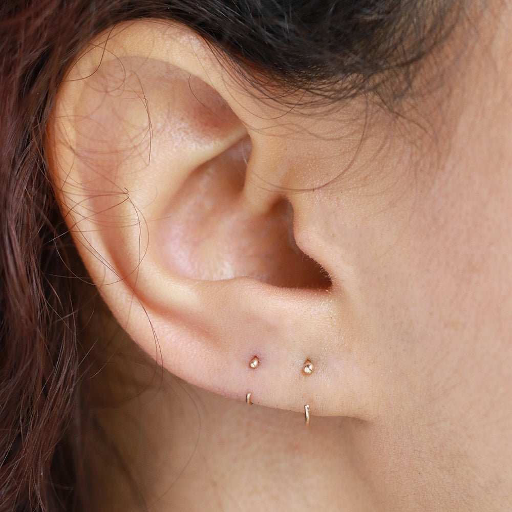 Hug Earrings Earrings 756A8237_2996ae2c-c1e4-43cd-8440-fb1126d44b08
